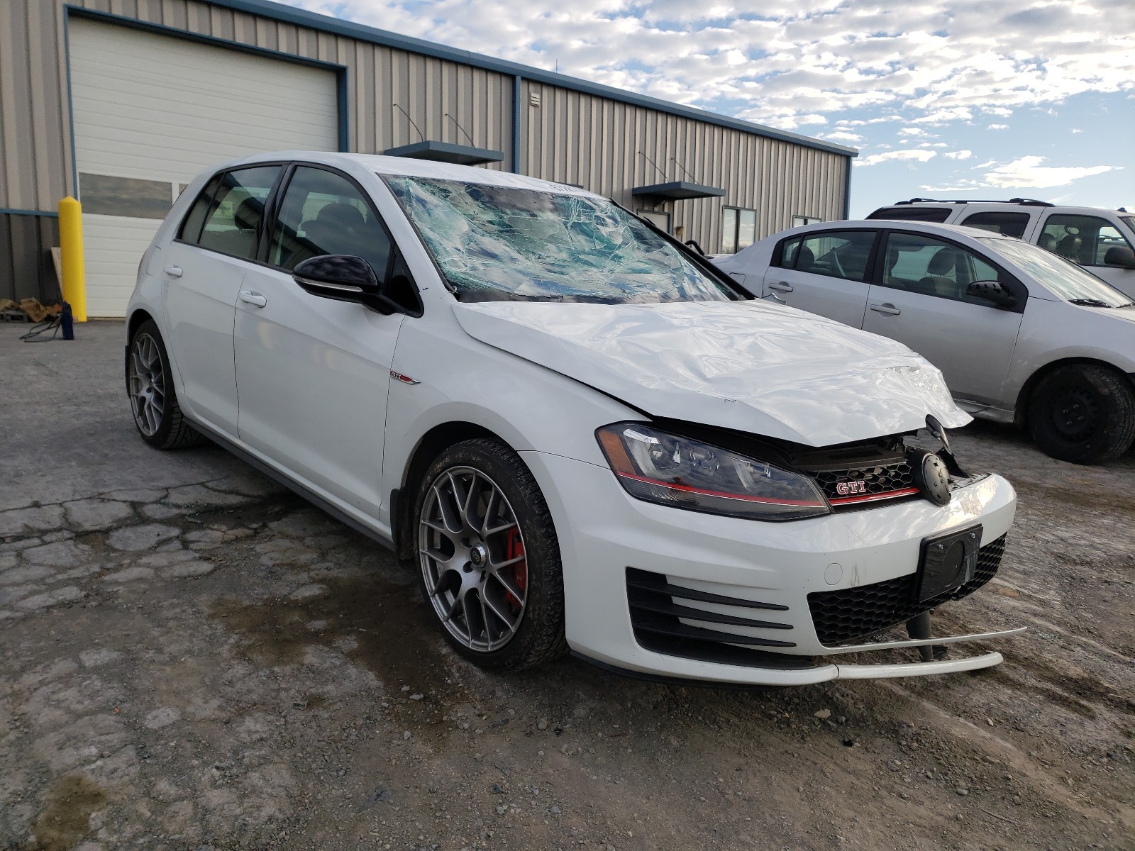 Volkswagen Gti sport (2017)