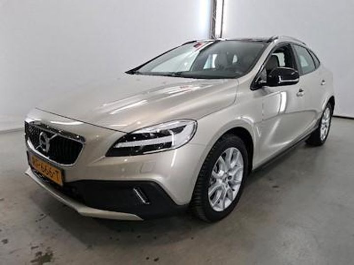 Volvo V40 cross country (2017)