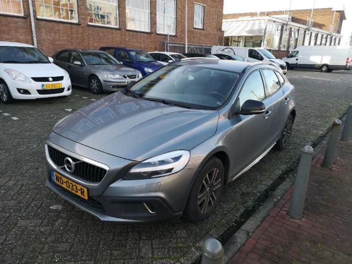 Volvo V40 cross country (2016)