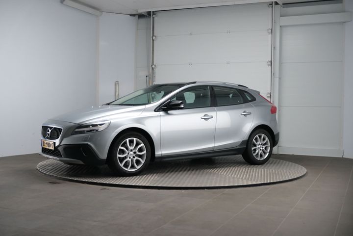 Volvo V40 cross country (2016)
